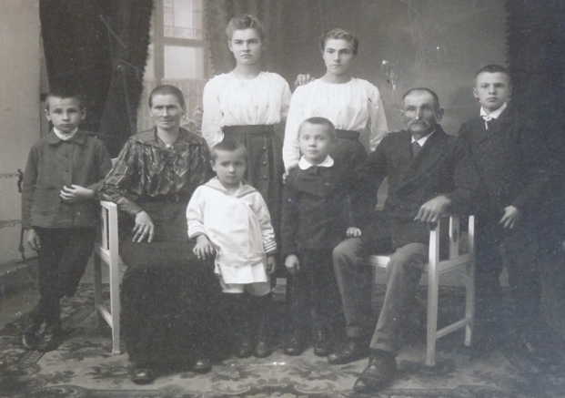 Familie Holzinger etwa 1919 Familie Holzinger